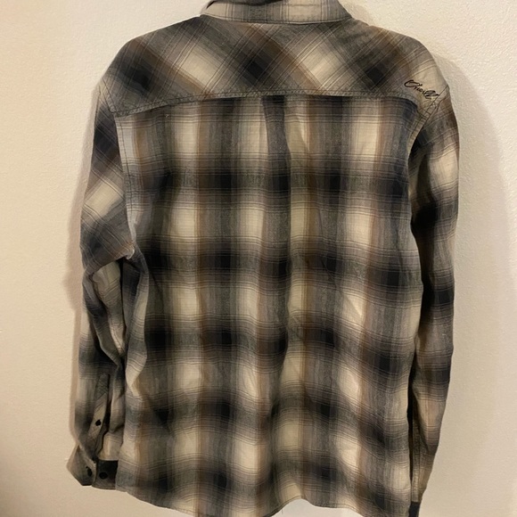 O’NEILL button up flannel. Plaid pattern. Size X-LARGE. - Picture 2 of 3